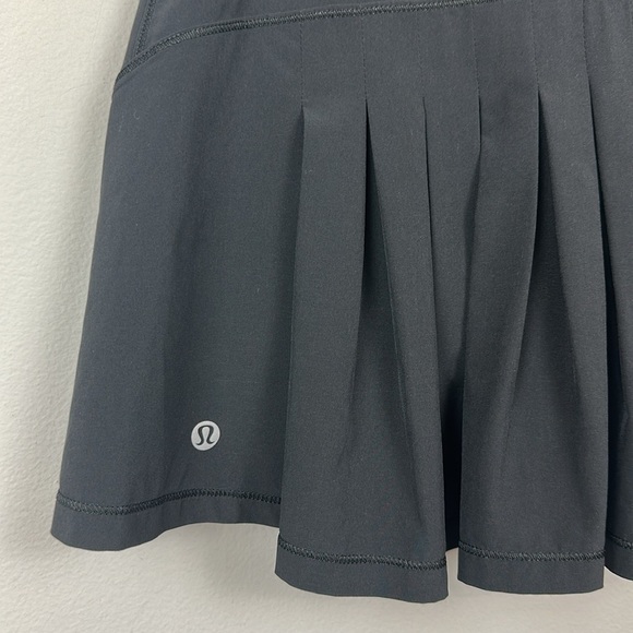 Lululemon Circuit Breaker Skirt Black Sz 4 - Picture 11 of 16